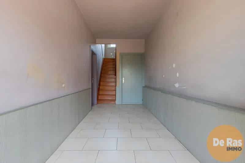 SINT-LIEVENS-HOUTEM - Renovatiewoning nabij dorpscentrum