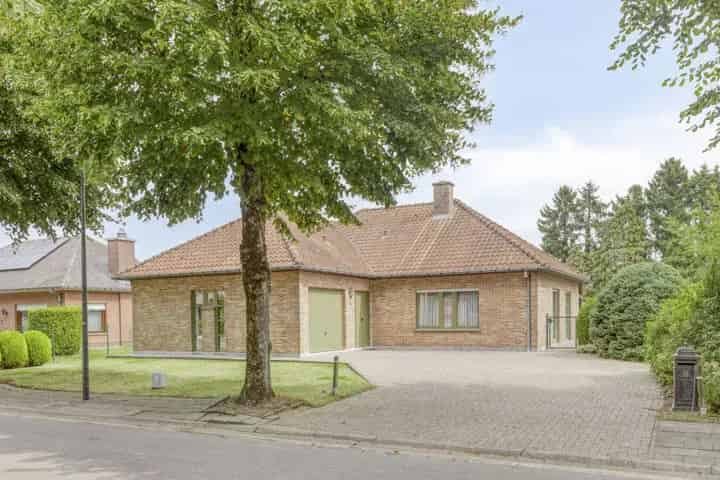 Bungalow te koop in Asse