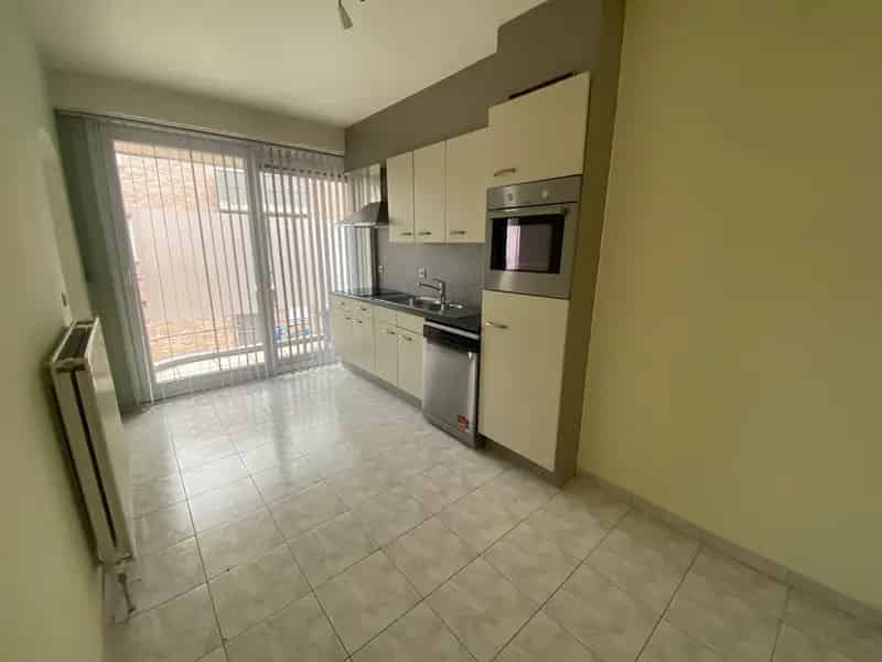 Appartement met één slaapkamer en terras te Aalst