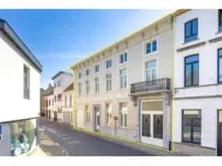 Herenhuis te koop Wetteren 468m2 4 slaapkamers gerenoveerd