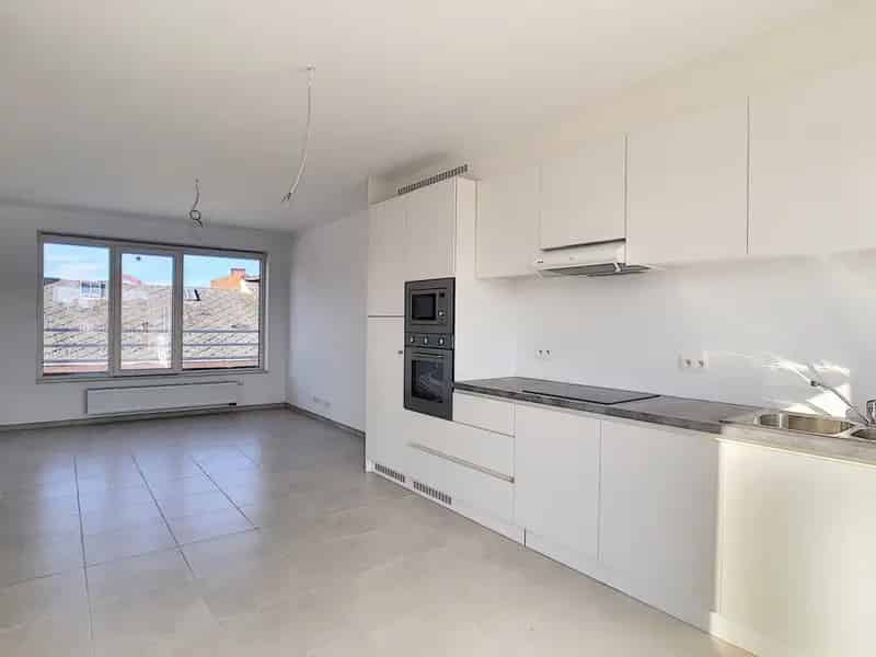 Jong 1 -slaapkamer appartement met groot terras!