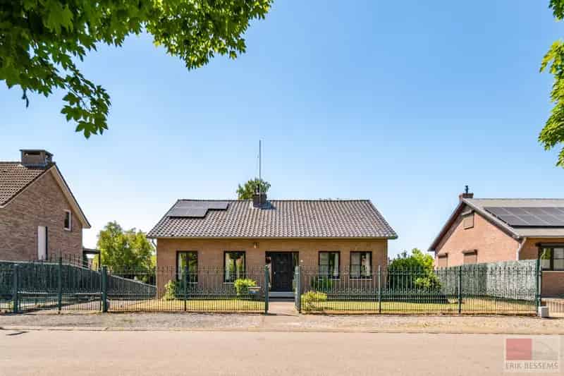 Huis te koop Rekem 3 slaapkamers 120m² ruim perceel