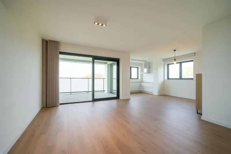 Appartement met prachtig verzicht én 2 autostaanplaatsen