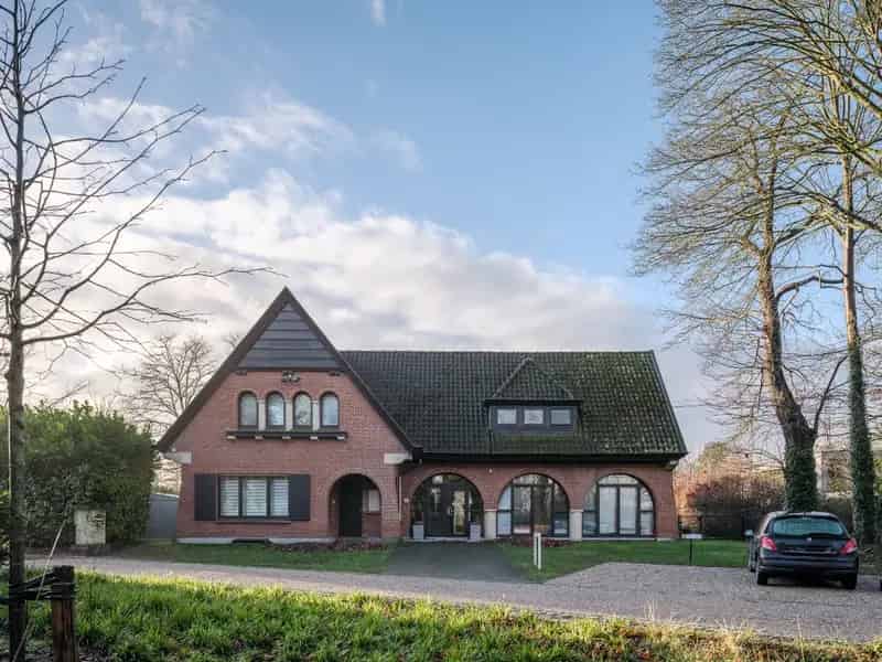 Villa te koop in Sint-Denijs-Westrem