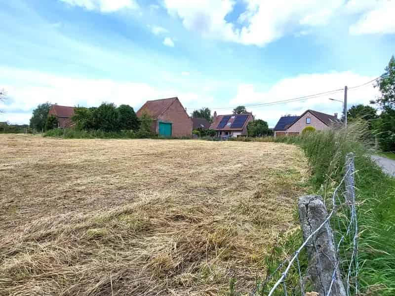 Prachtig stuk bouwgrond voor het bouwen van een open bebouwing!
