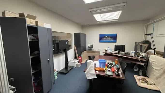 Magazijn met bureel te huur in Vierwinden 5, Zaventem - Dewaele