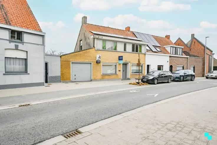 Huis te Koop Oostrozebeke 4 Slaapkamers Garage Tuin