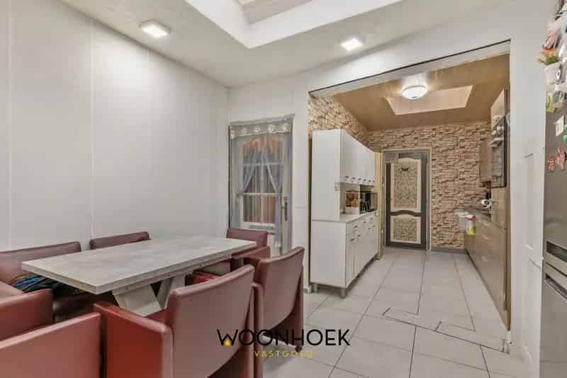 Centraal gelegen woning met tuin te Lokeren