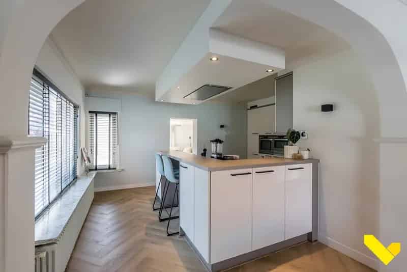 Prachtig Gerenoveerde Woning Op Toplocatie!