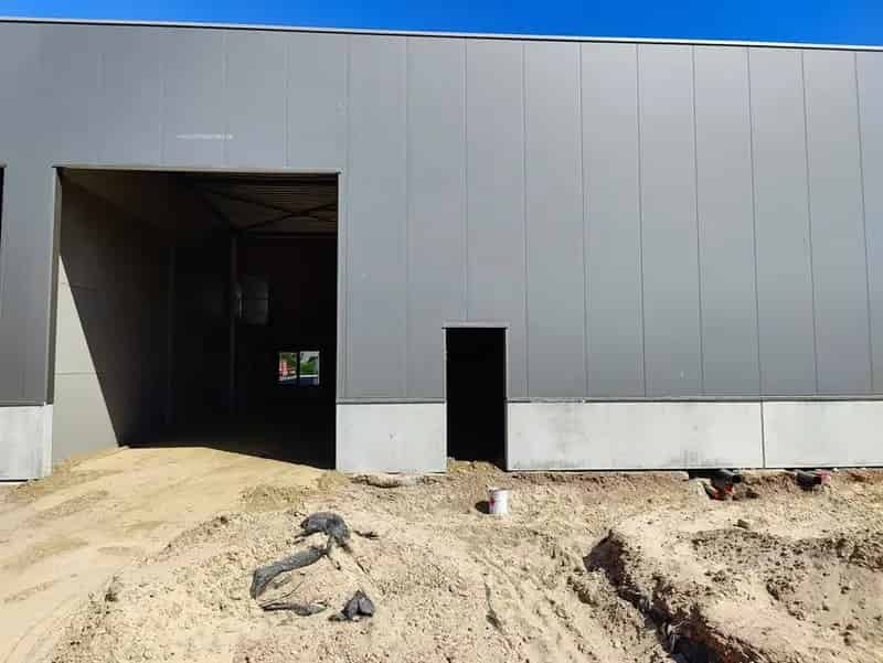 Nieuwbouw bedrijfsgebouw te huur in Portis Brugge