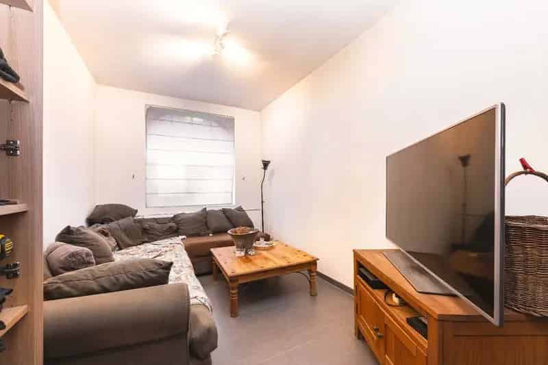 RENOVATIE 2013 | HALF OPEN STADSWONING MET TUIN | 3 SLPKS