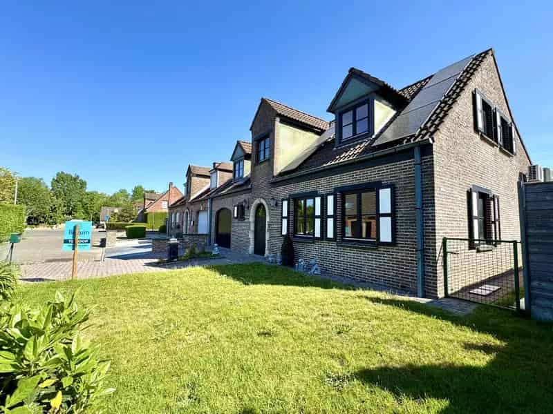 Huis te huur: Charmante HOB met tuin en tuinhuis