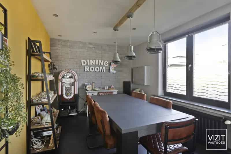 Te Huur: Instapklare Villa met 4 slaapkamers te Itterbeek