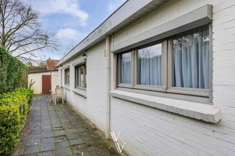 Woning met 5 slaapkamers op een rustige locatie te Halle