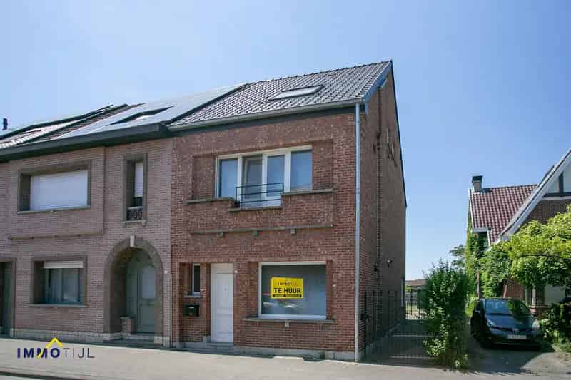 Mooie 3 slaapkamer-woning te huur in Baasrode!