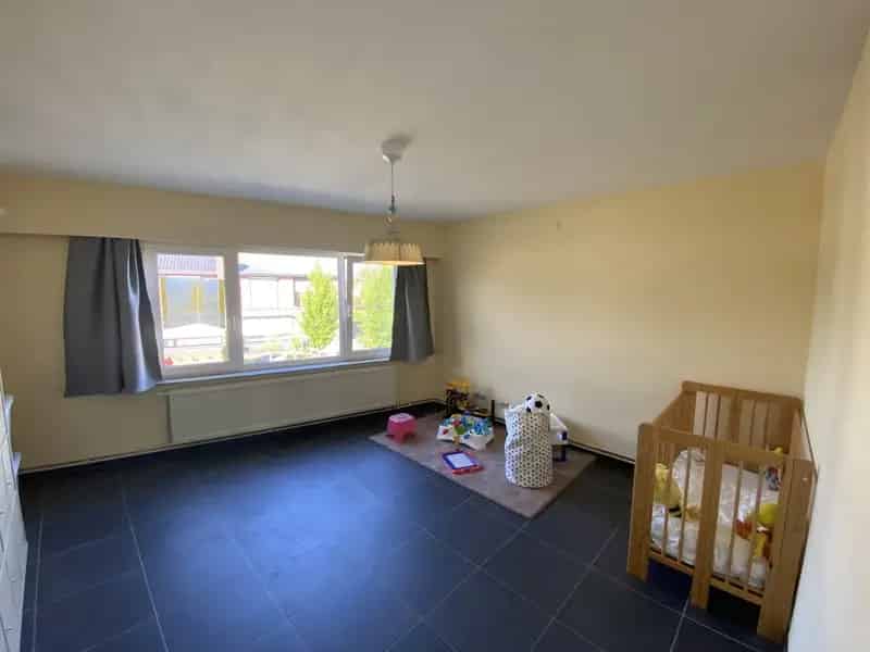 Zeer Ruim Appartement Nabij Het Centrum Van Tessenderlo.