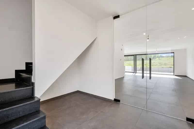 Instapklare nieuwbouwwoning met uitzicht op de velden