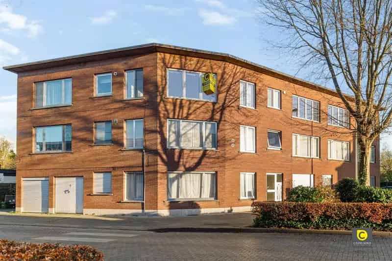 Recent gerenoveerd 2 slpk appartement Hove
