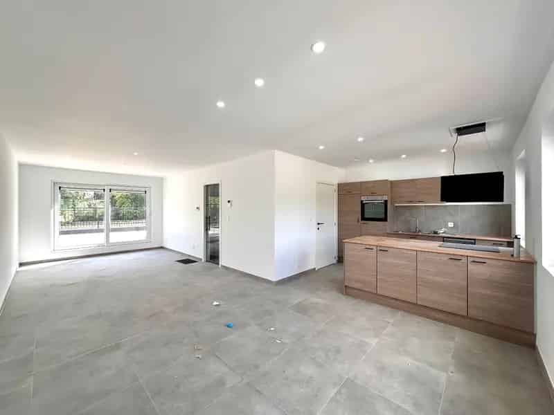 Appartement te huur Tongeren: Duplex 2 slaapkamers terras 2 autostaanplaatsen