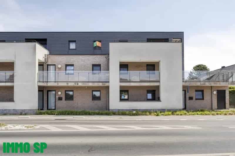 Appartement te huur met ruim terras en parkeerplaats