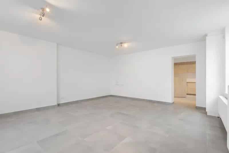 Instapklare, gerenoveerde woning met 3 slaapkamers