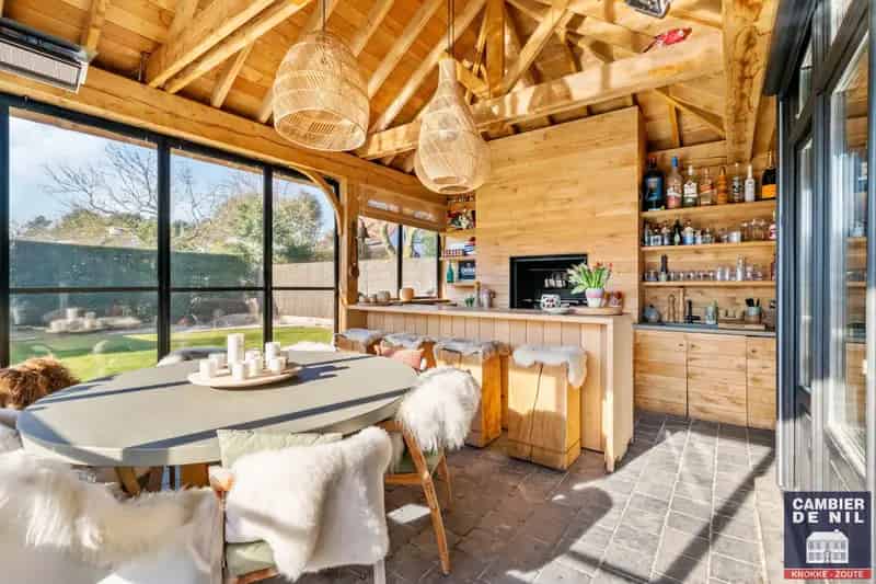 Recente Villa te Koop met Zwembad en Zuidwest Tuin