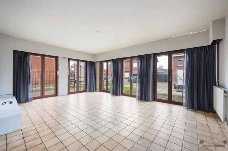 Charmante woning HOB met 3 slaapkamers, aparte garage op een perceel van 433m² te Rillaar.