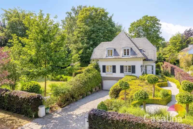 Viergevelvilla te renoveren Kraainem 411m² 26a80ca 5 slaapkamers