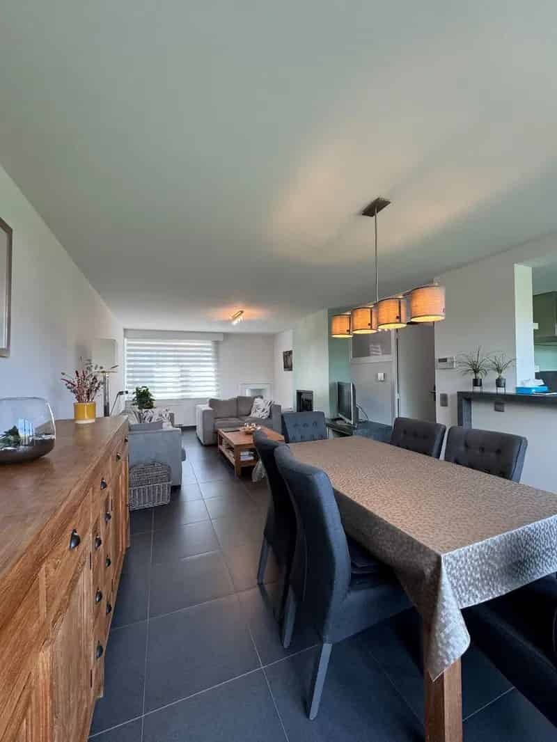 Deze woning staat in optie ; de verkoopovereenkomst is in opmaak.