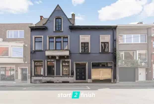 Charmante halfopen woning te koop in Roeselare – centraal gelegen aan de Mandellaan
