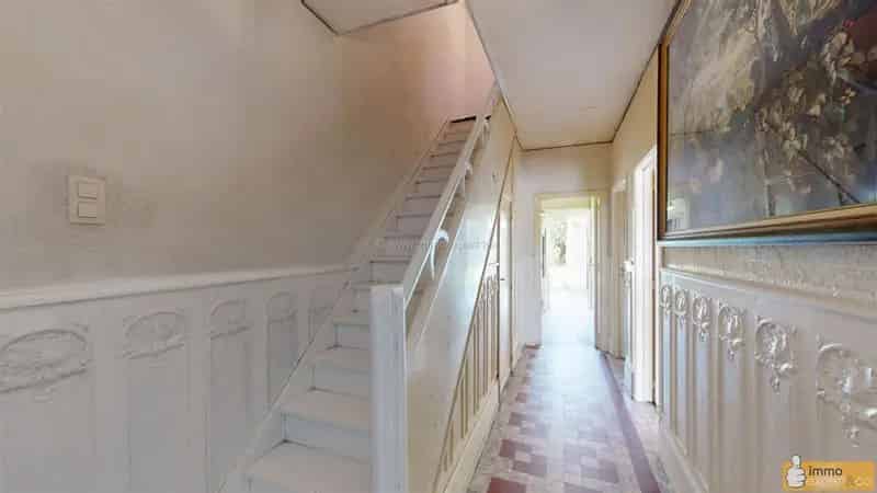 LIEDEKERKE: Landelijk gelegen te renoveren woning