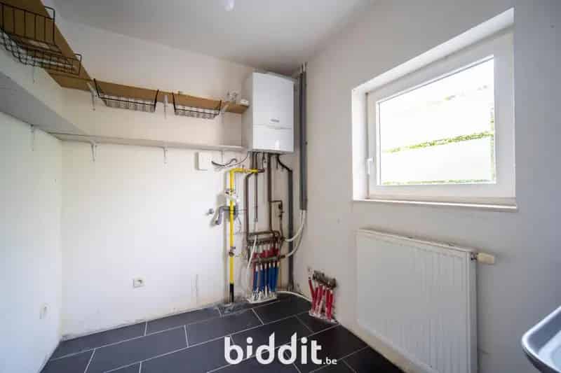 Recent huis 2011 tuin/garage