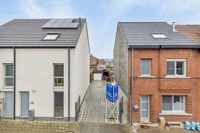 Bouwgrond met tal van mogelijkheden in een rustige buurt