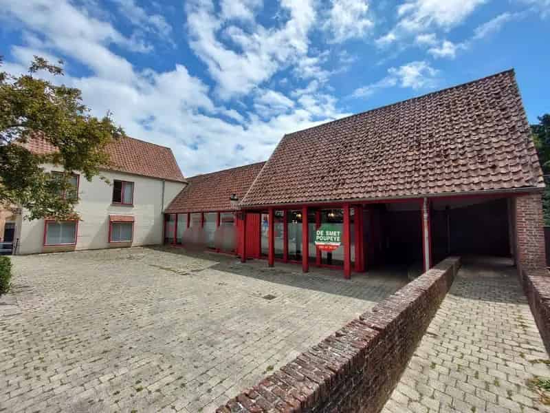 Kantoor - winkel - showroom - praktijk met' woonst