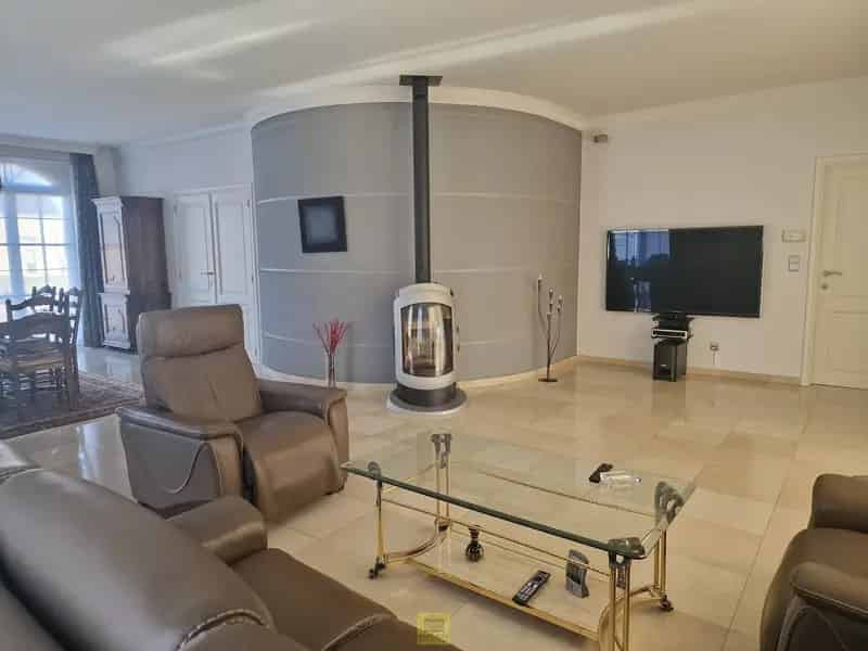 Ruime Villa te Huur Rustige Doodlopende Straat