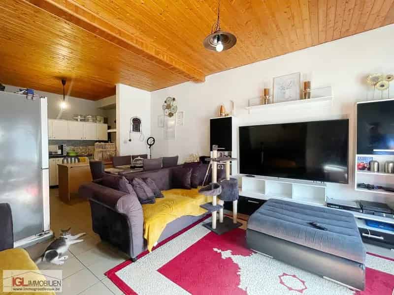 Opbrengsteigendom  met 4 appartementen te koop