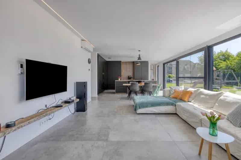 Zeer rustig gelegen energetische woning met 3/4 SLPKS !