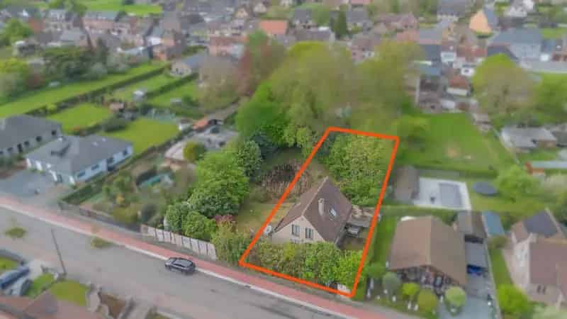 Gezinswoning op ruim perceel – Mazenzele