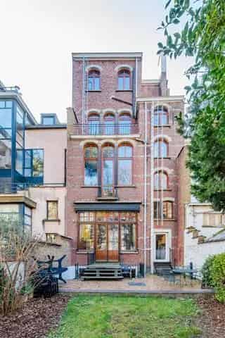 Opbrengsteigendom te koop in Brussel