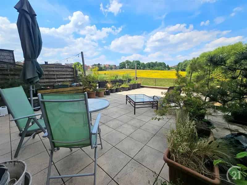 Gelijkvloersappartement met Terras en Uitzicht te Huur