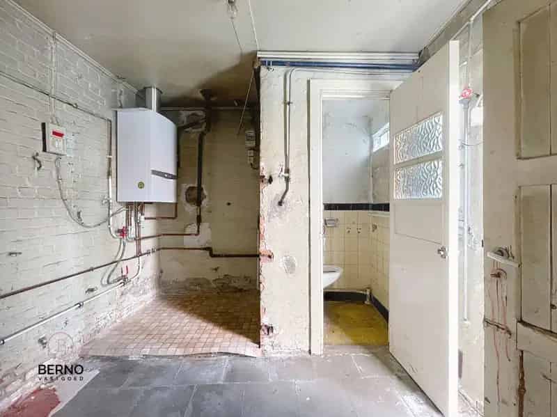 Statige, ruime woning met mooie tuin