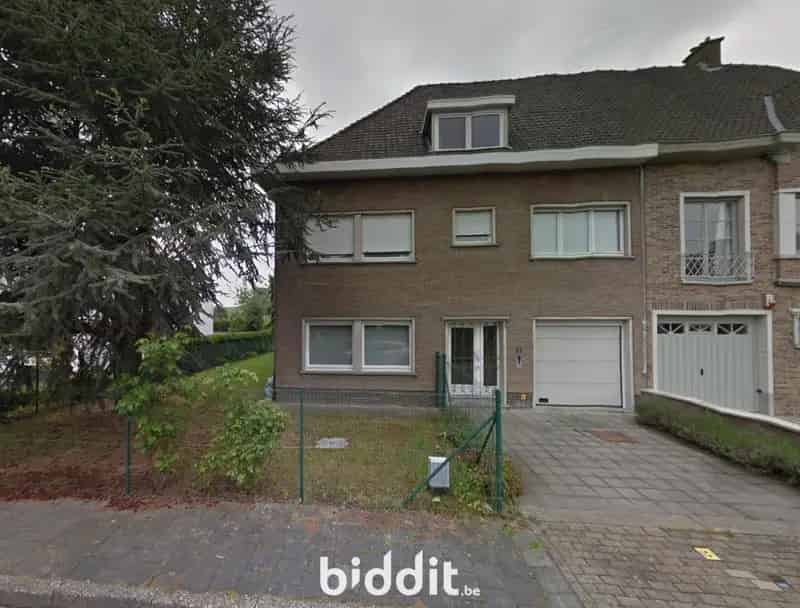 RUIME HALFOPEN WONING   