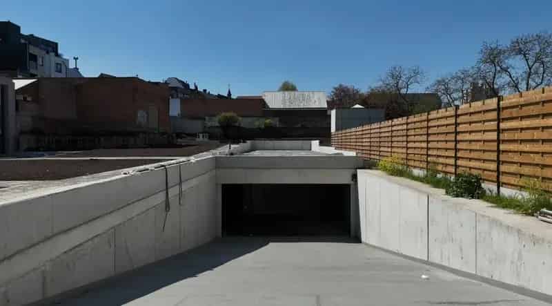Autostaanplaats in hartje Leuven met mogelijkheid tot elektrisch laden!