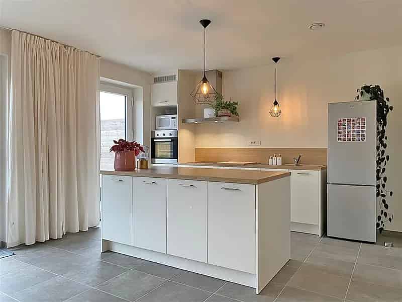 Ruime woning 3 slaapkamers garage tuin