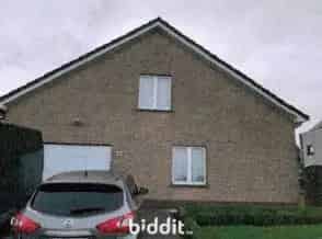 MOOIE WONING MET TUIN  