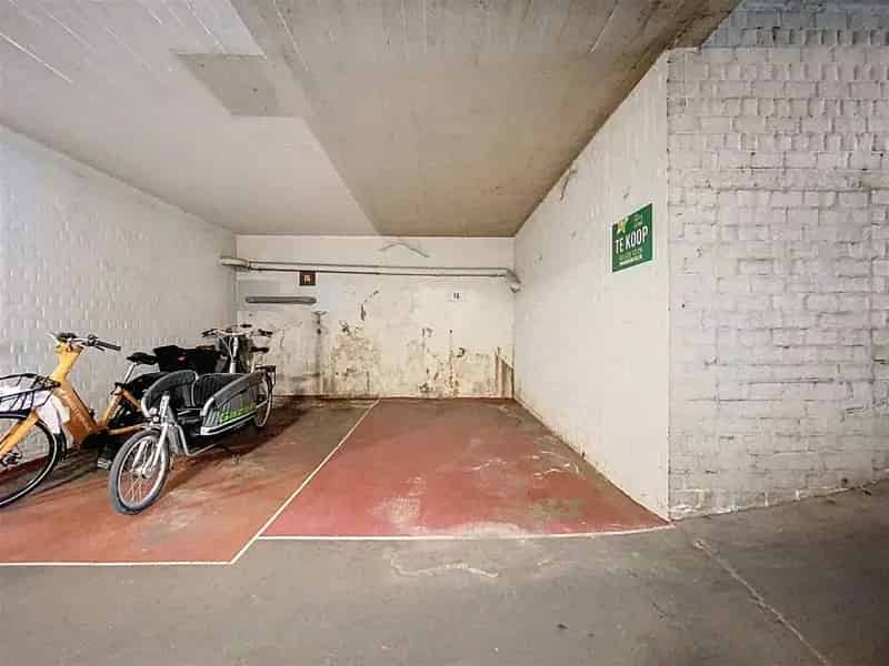 Ondergrondse parkeerplaats nabij 't Eilandje (Antwerpen)