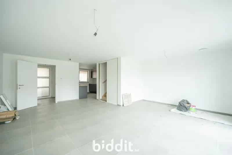 Moderne woning te Maaseik, Heppersteenweg 34