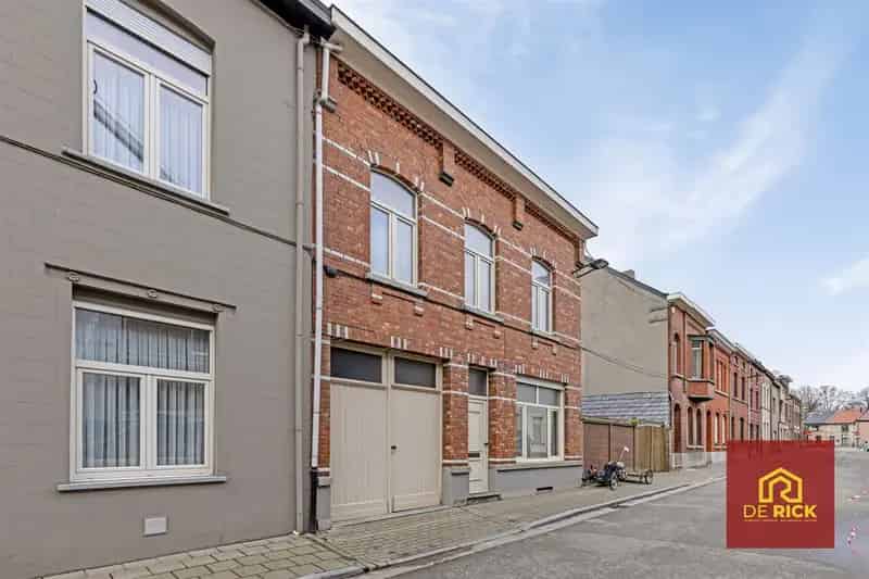 Huis te huur Aalst: Ruime woning met atelier en tuin