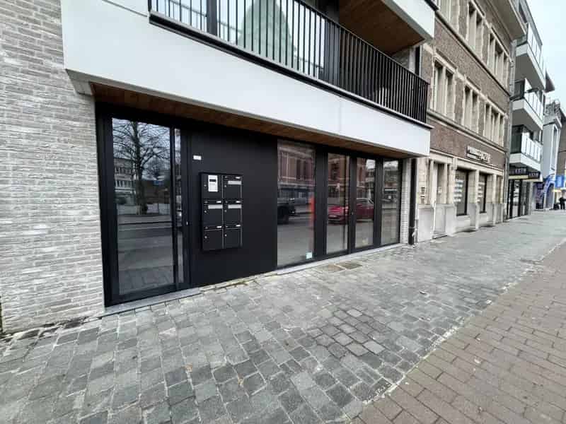 Casco kantoor-/handelsruimte te koop te Brasschaat!