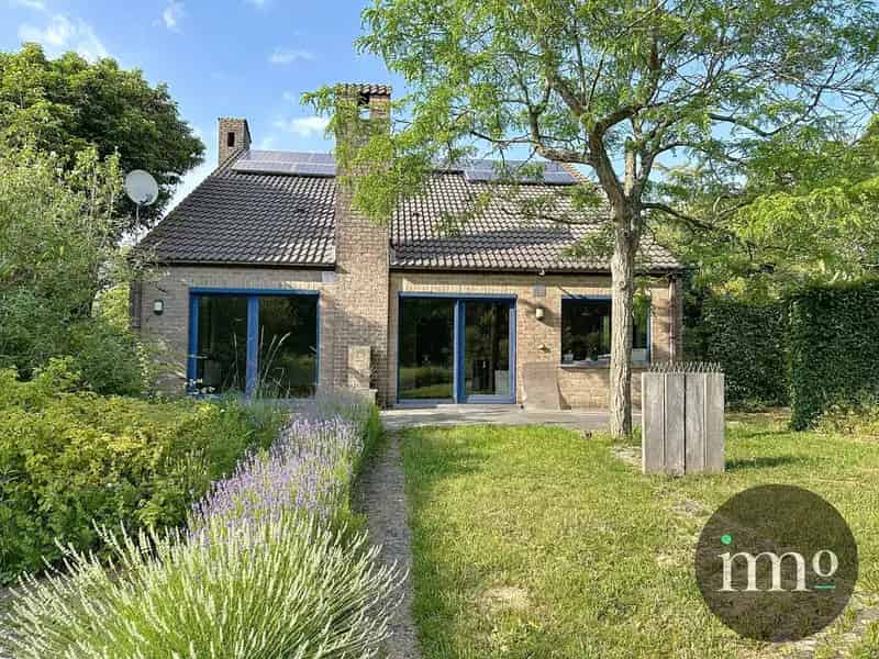 Topligging! Viergevel in groene omgeving